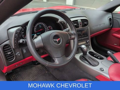 Used 2007 Chevrolet Corvette Convertible w/ Preferred Equipment Group RWD image 9
