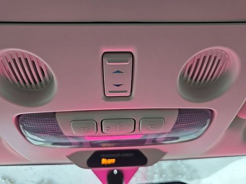 Used 2021 Ford EcoSport SE w/ SE Appearance Package image 25