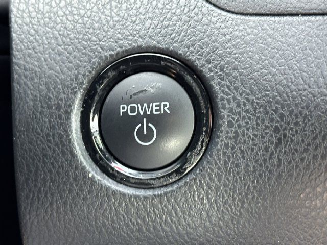 Used 2025 Toyota Camry SE w/ Convenience Package FWD image 28