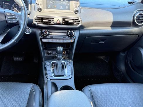 Used 2021 Hyundai Kona Limited w/ Cargo Package image 11