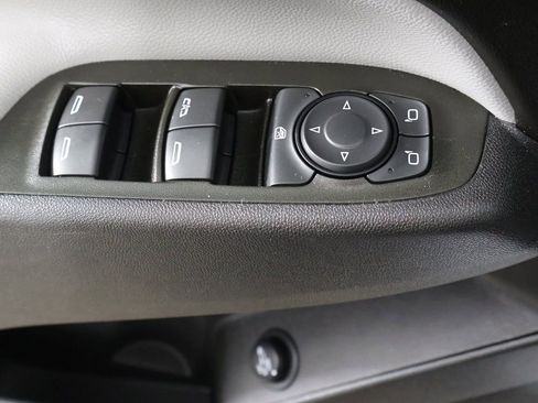 Used 2024 Chevrolet Equinox LT image 34