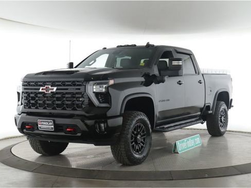 Used 2024 Chevrolet Silverado 2500 ZR2 w/ LPO, Dark Essentials Package AWD/4WD image 10
