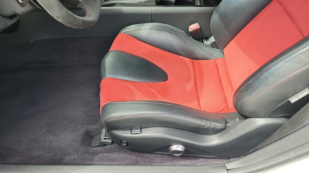 Used 2015 Nissan GT-R NISMO AWD/4WD image 44