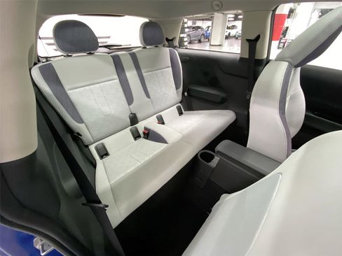 Certified 2025 MINI Cooper S FWD image 29