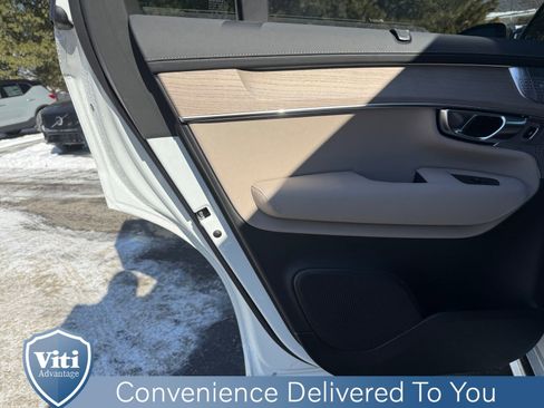 New 2026 Volvo XC90 T8 Ultra w/ Lounge Package image 20