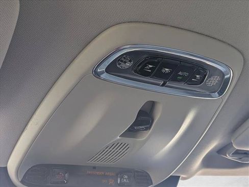 Used 2021 Volvo XC90 T5 Momentum w/ Climate Package FWD image 15