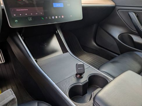 Used 2018 Tesla Model 3 Long Range AWD/4WD image 30