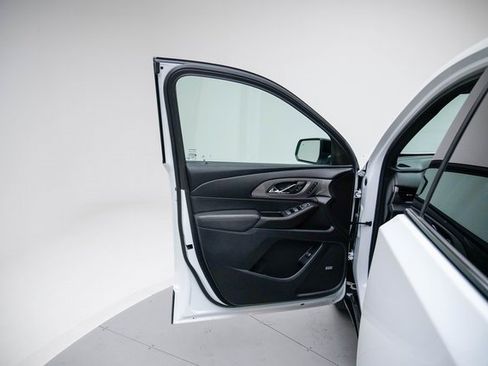 Used 2022 Chevrolet Traverse Premier w/ Redline Edition image 22