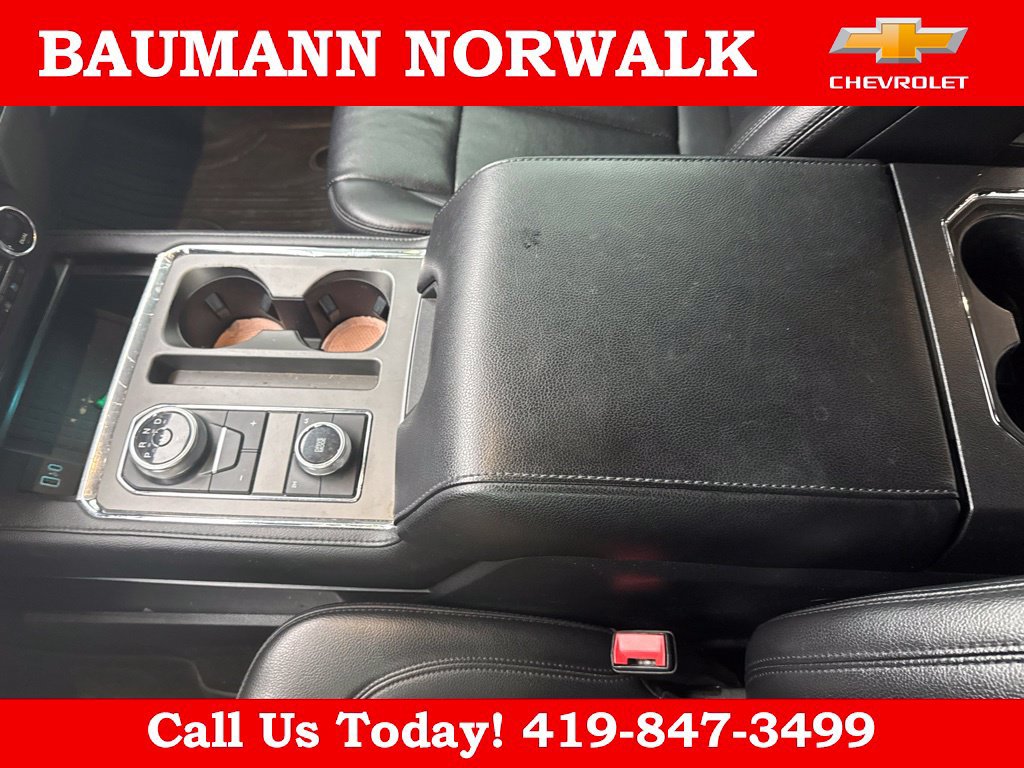 Used 2020 Ford Expedition XLT w/ Equipment Group 202A AWD/4WD image 24