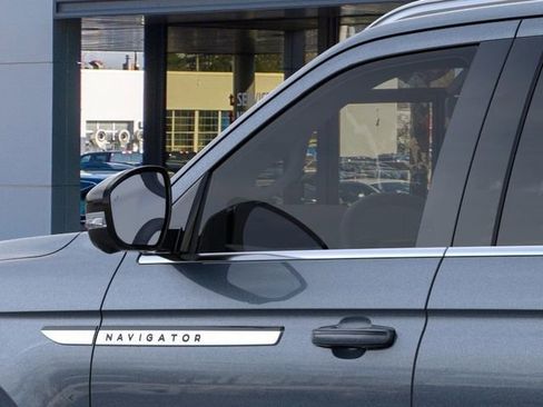 New 2026 Lincoln Navigator L Reserve AWD/4WD image 22