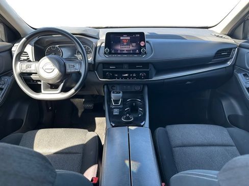 Used 2024 Nissan Rogue SV AWD/4WD image 9