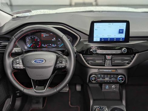 Certified 2021 Ford Escape SEL w/ SEL Stealth AWD Package image 5