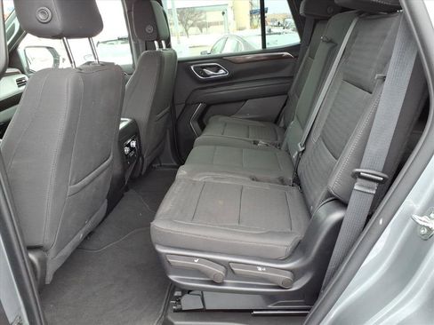 Used 2023 GMC Yukon SLE image 11