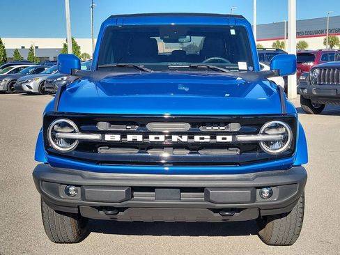 Used 2024 Ford Bronco Outer Banks image 9