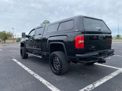 Used 2016 GMC Sierra 2500 Denali w/ Duramax Plus Package image 7