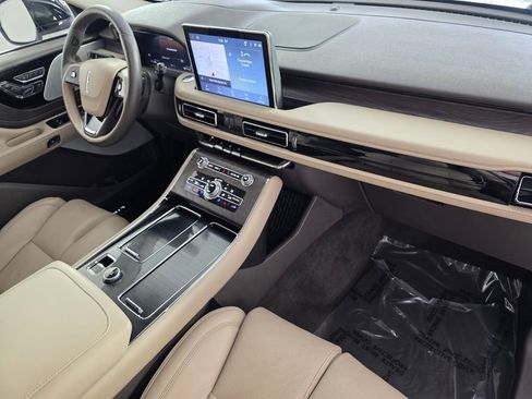 Used 2024 Lincoln Aviator Reserve w/ Equipment Group 201A image 34