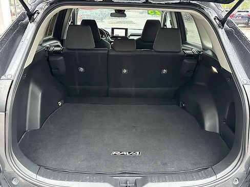 Certified 2025 Toyota RAV4 XLE AWD/4WD image 11