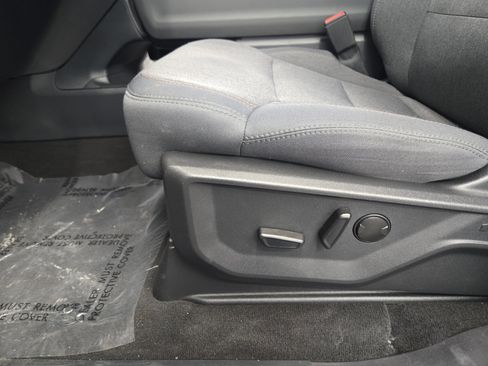 Certified 2025 Ford Expedition Active image 24