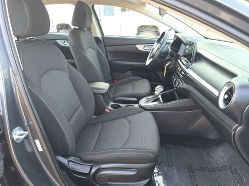 Used 2023 Kia Forte LXS w/ LXS Technology Package image 33