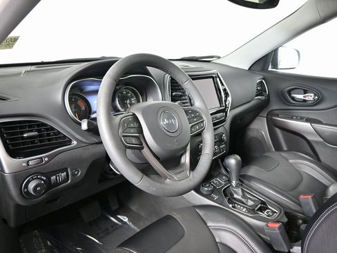 Used 2022 Jeep Cherokee Limited image 23