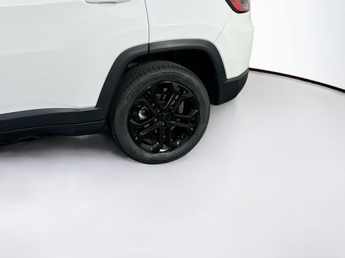 Used 2022 Jeep Compass Limited w/ Sun and Sound Group AWD/4WD image 29