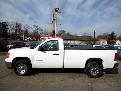 Used 2009 GMC Sierra 1500 W/T w/ SL Package image 4