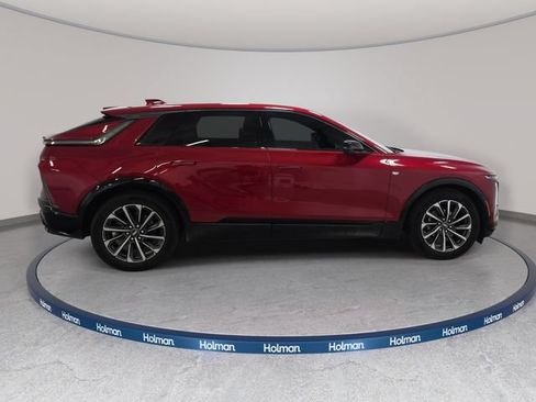 Certified 2024 Cadillac Lyriq Sport AWD/4WD image 4