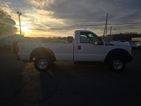 Used 2014 Ford F250 XL w/ Power Equipment Group image 5