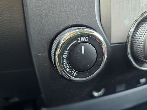Used 2019 Toyota Tundra SR AWD/4WD image 57