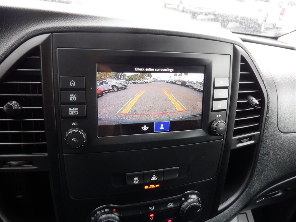 Used 2022 Mercedes-Benz Metris image 18