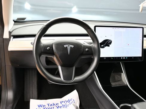Used 2018 Tesla Model 3 Long Range RWD image 34