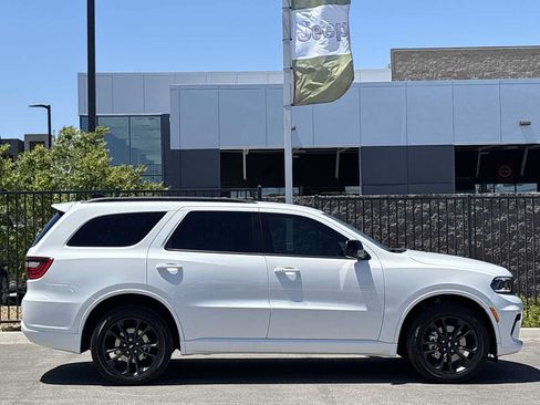 Used 2025 Dodge Durango GT w/ Blacktop Package AWD/4WD image 9