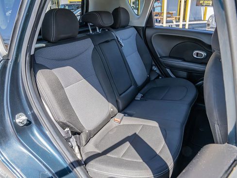 Used 2018 Kia Soul + image 21