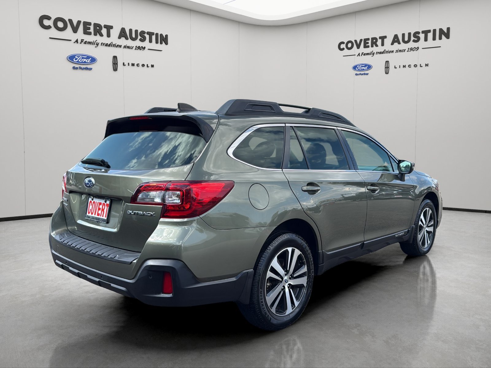 Used 2018 Subaru Outback 2.5i Limited AWD/4WD image 5
