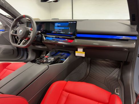 New 2026 BMW M5 w/ Executive Package AWD/4WD image 29