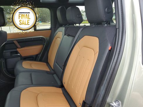 Used 2023 Land Rover Defender 110 X image 17