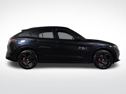 Used 2025 Alfa Romeo Stelvio Sprint w/ Veloce Package AWD/4WD image 6