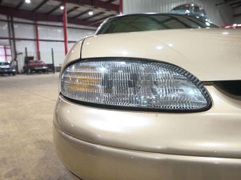 Used 1999 Chevrolet Lumina LTZ w/ Preferred Equipment Group image 35