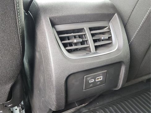 New 2026 Chevrolet Blazer LT image 12