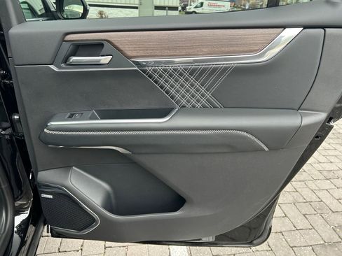 New 2026 GMC Acadia Denali image 48