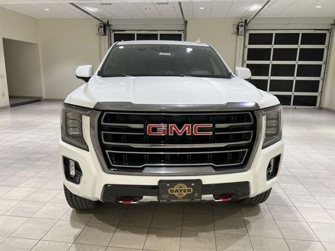 Used 2023 GMC Yukon XL AT4 AWD/4WD image 8