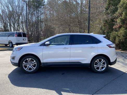 Used 2018 Ford Edge Titanium w/ Ford Safe & Smart Package image 6
