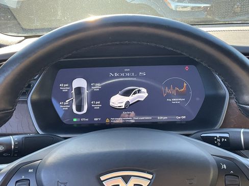 Used 2021 Tesla Model S Long Range Plus image 41