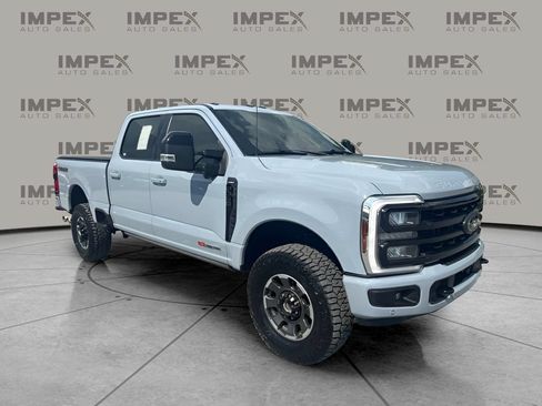 Used 2024 Ford F350 Lariat w/ Lariat Ultimate Package AWD/4WD image 7