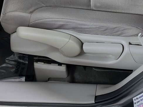 Used 2014 Honda CR-V LX image 16