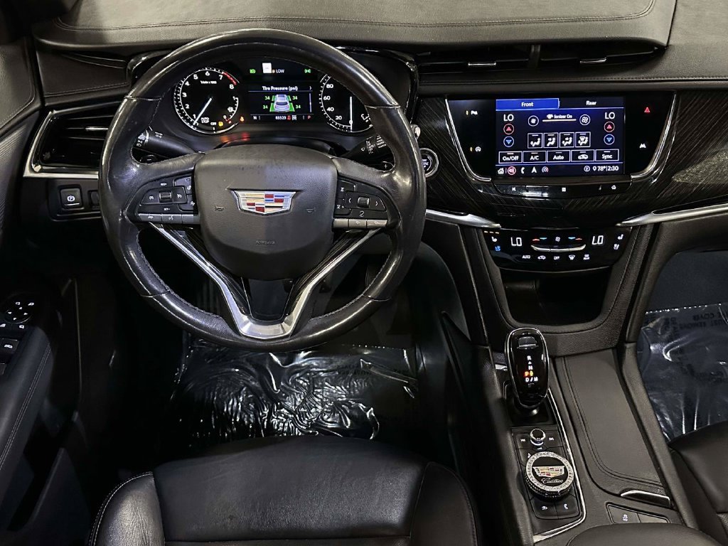 Used 2020 Cadillac XT6 Premium Luxury AWD/4WD image 14
