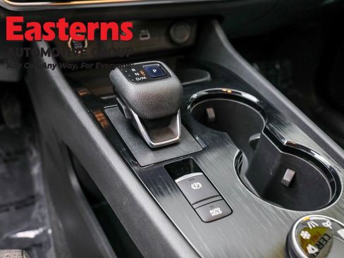 Used 2021 Nissan Rogue S image 13