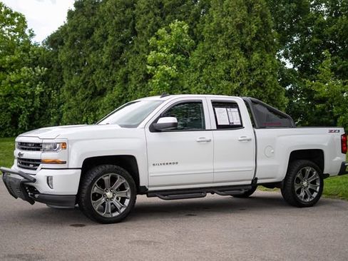 Used 2016 Chevrolet Silverado 1500 LT w/ LPO, Off-Road Sport Package AWD/4WD image 9