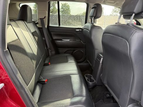 Used 2017 Jeep Compass Latitude AWD/4WD image 20