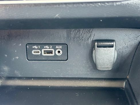 Used 2025 Nissan Altima 2.5 SV FWD image 25